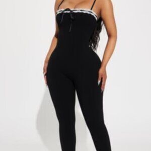 Just So Sweet Ribbed Jumpsuit - black Size: M